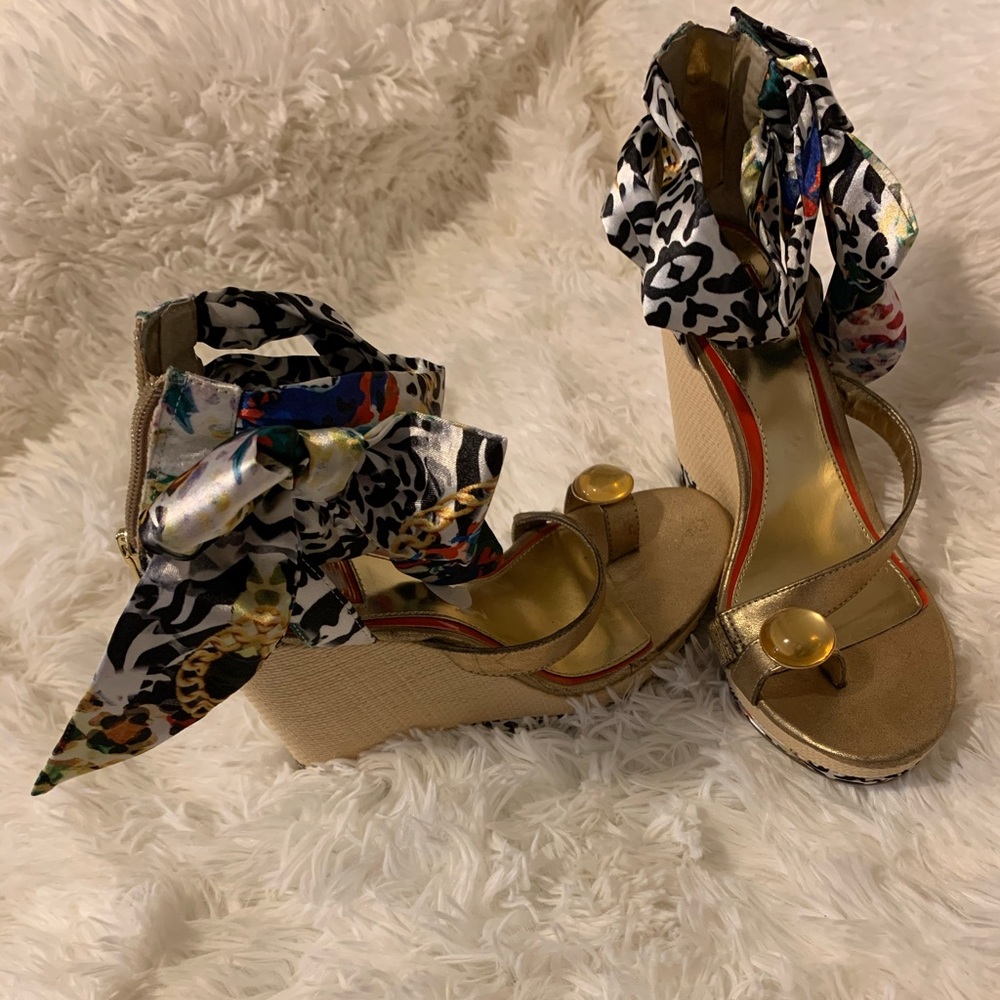 FALCHI BY FALCHI Gold Multicolor Wedge SZ 7.5